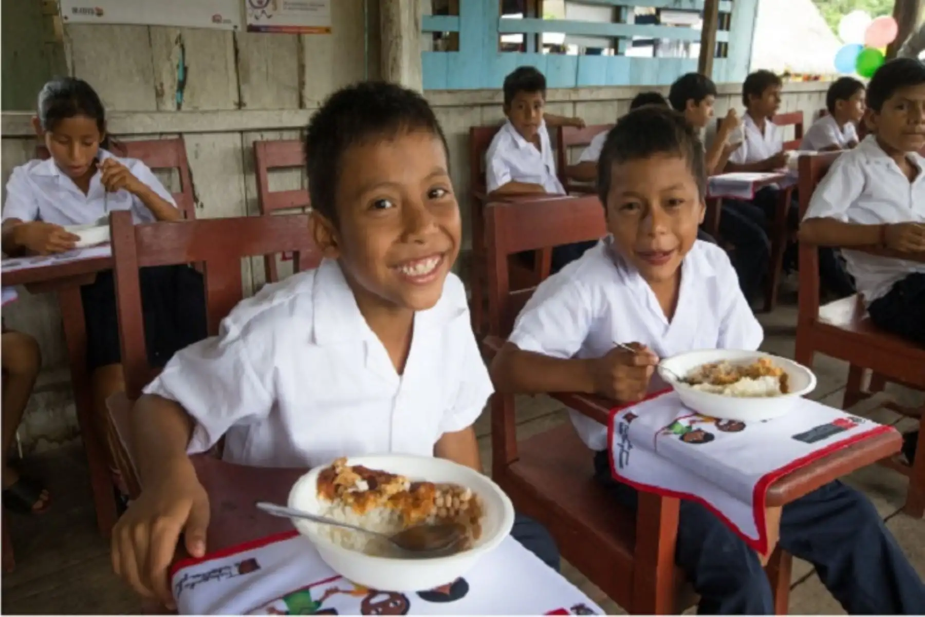 Además, el Midis, a través del programa Juntos, promueve la educación y salud de las familias usuarias