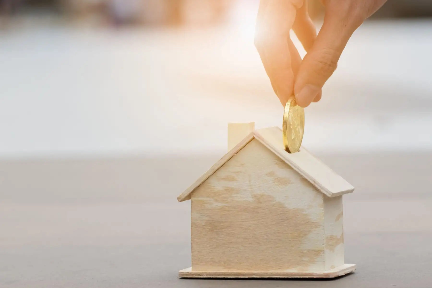 No lleves dinero más que el mínimo necesario para regresar a casa y las tarjetas de crédito y débito no deben estar todo el tiempo contigo, los gastos se programan. Foto: ANDINA/difusión.