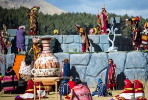 Junio es considerado el mes más importante del calendario festivo de la región Cusco, debido a que a lo largo de sus 30 días se celebran las festividades más solemnes y majestuosas del año como el Inti Raymi o Fiesta del Sol. Foto: Emufec
