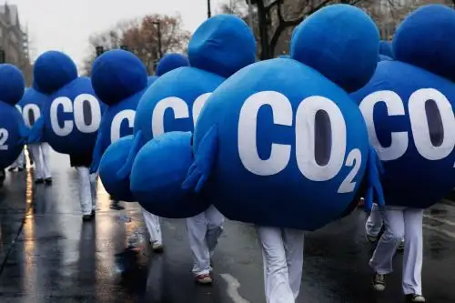 El dióxido de carbono capturado del aire es un método reciente que está atrayendo mucho interés, aunque su potencial para proyectos de gran escala está aun por probarse. Foto: AFP