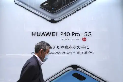 Las redes 5G ofrecen a sus usuarios conexiones en línea más rápidas y con mayor capacidad de datos. Foto: AFP