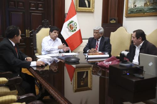 Presidente Pedro Castillo se reunió con alcalde de Lima Metropolitana, Miguel Romero Sotelo en Palacio de Gobierno