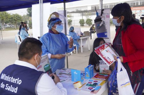 Ministerio de Salud realizó campaña integral de salud en La Victoria