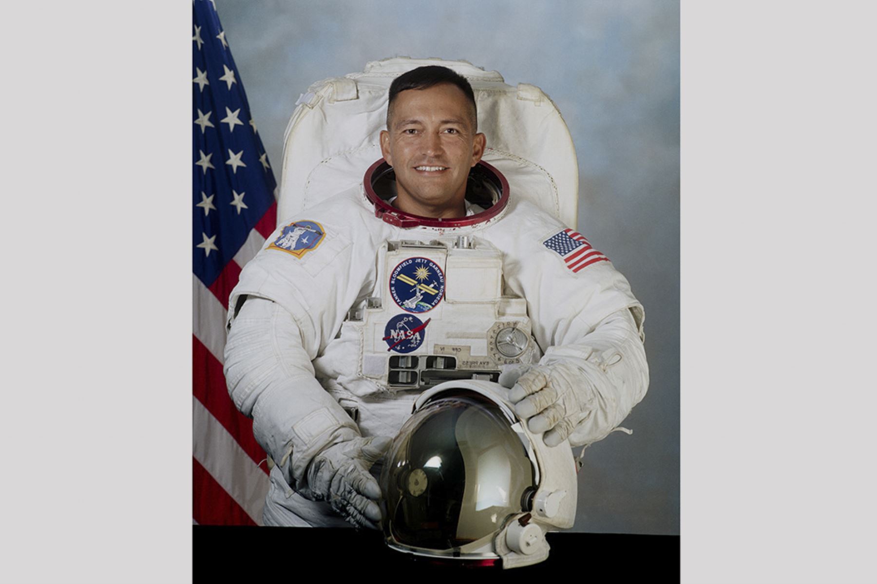 Kennedy Space Center - Noviembre 1999 / Astronauta peruano Carlos Noriega. Foto: NASA Images