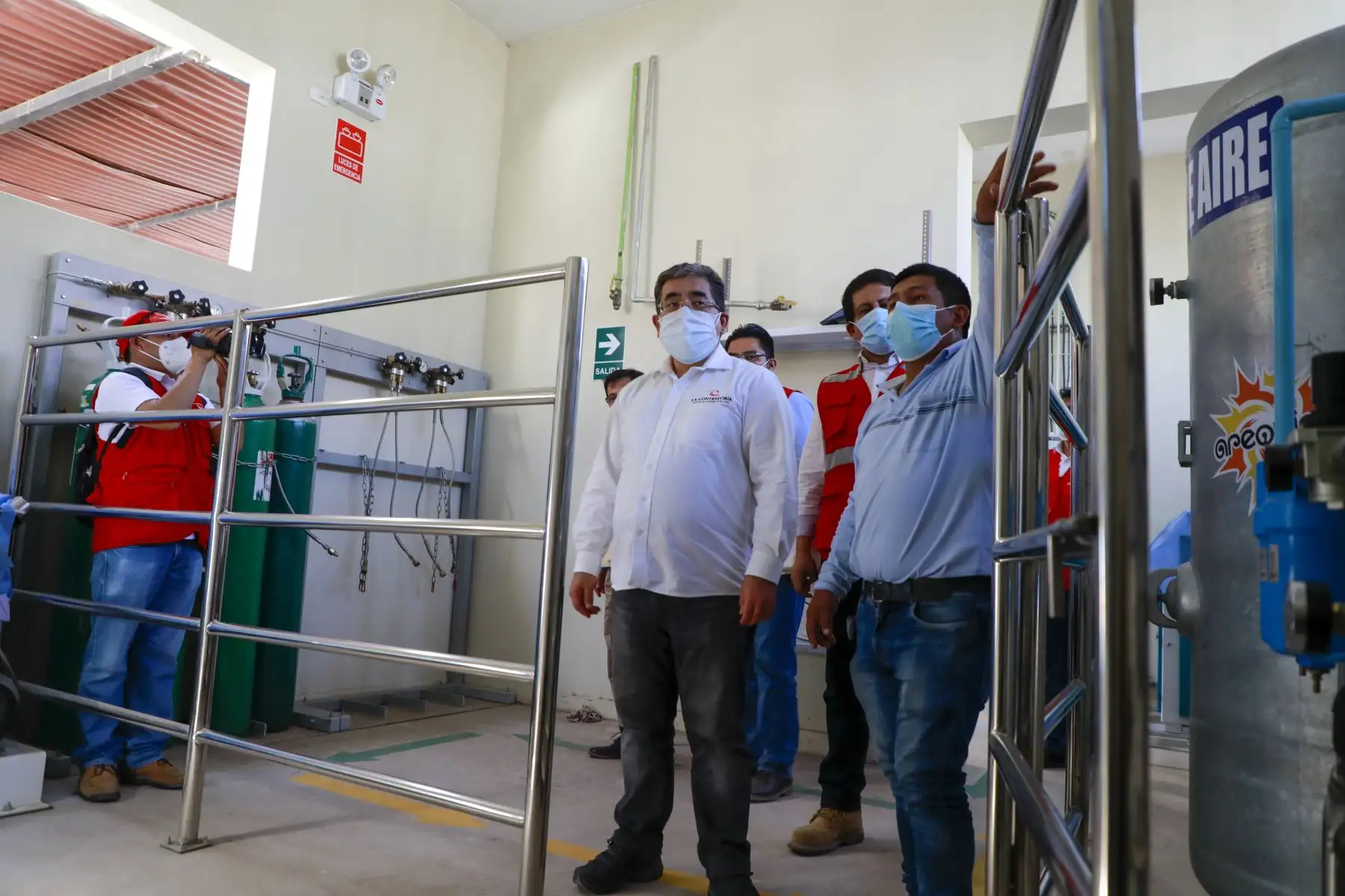 El contralor general Nelson Shack, supervisó la construcción de la carretera Ayo – Andamayo y sostuvo reunión con autoridades de la Provincia de Castilla como parte de sus actividades en la región de Arequipa. Foto: Difusión