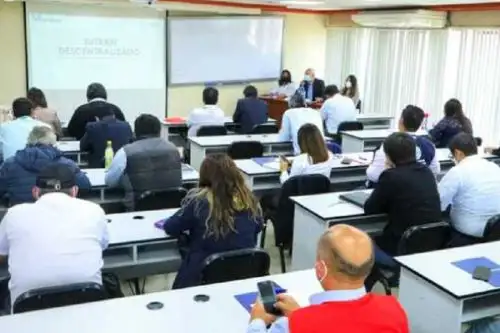 El encuentro permitió el debate de temas relevantes en materia de tránsito y transporte terrestre para la región, así como la evaluación de alternativas de solución que permitan mejorar las actuales condiciones de seguridad vial en favor de los usuarios de las vías nacionales.