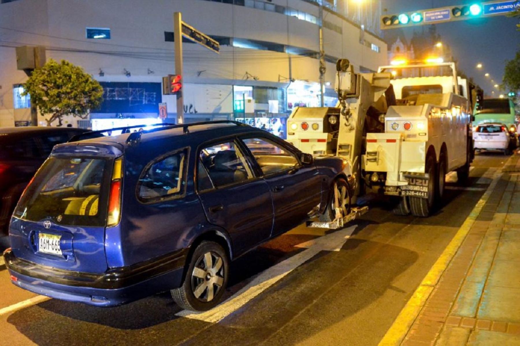 ATU envió al depósito 47 vehículos informales con multas por más de 65 mil soles
