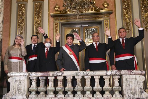 Presidente Pedro Castillo toma juramento de nuevos ministros de Estado
