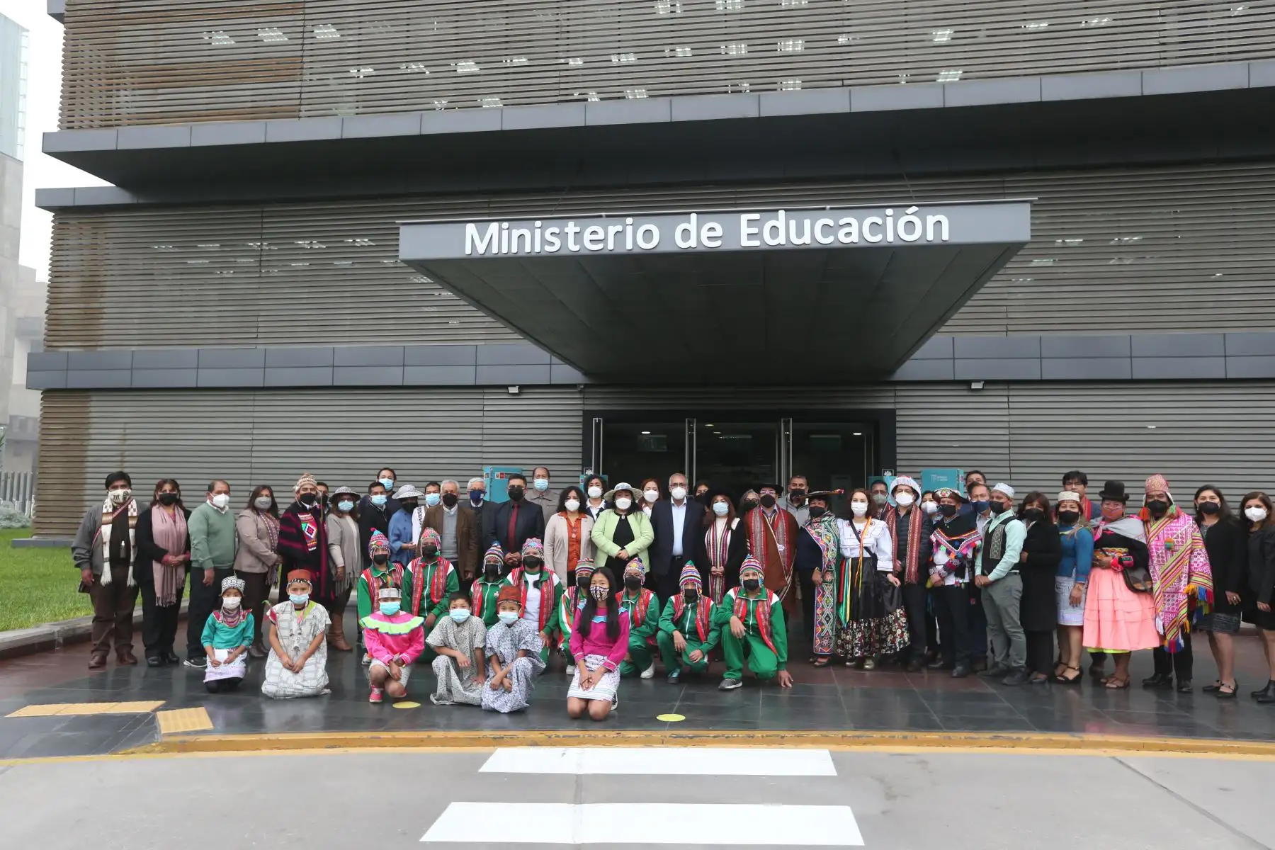 El Ministerio de Educación inicia la semana de actividades por el Día de las Lenguas Originarias del Perú con diversas actividades tanto presenciales como virtuales.  Foto: ANDINA/ Eddy Ramos