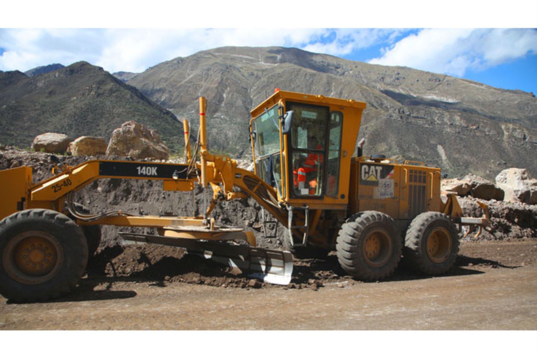 MTC: mejorará camino vecinal de Acraquia en Huancavelica