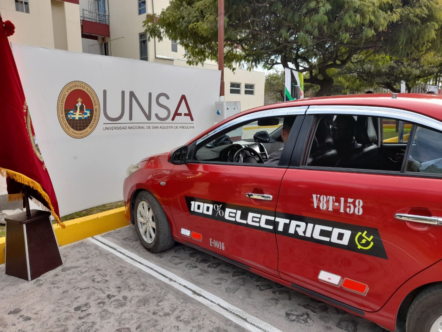 Auto ecológico en Arequipa: Universidad San Agustín presenta prototipo de auto eléctrico