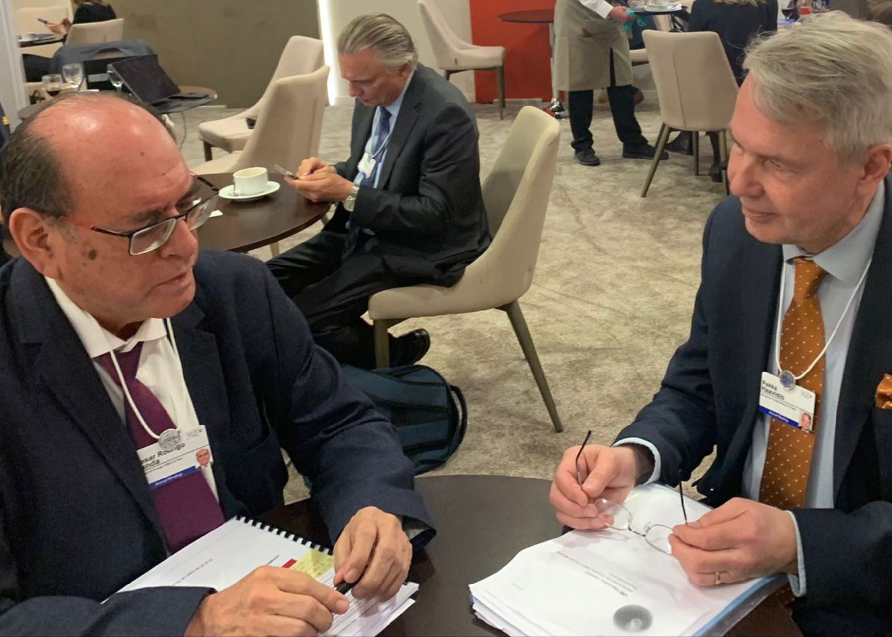 Perú y Finlandia evalúan vías para fortalecer cooperación bilateral