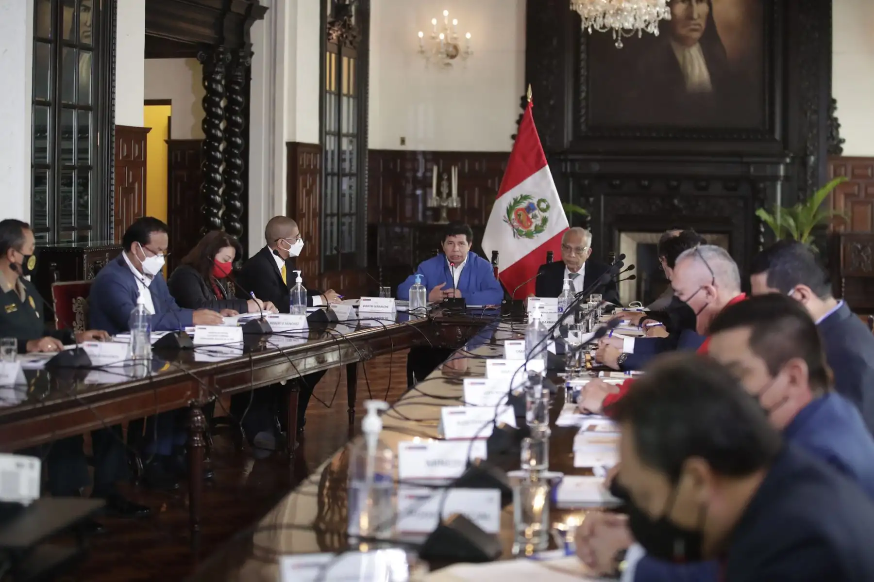 El presidente de la República, Pedro Castillo Terrones, lidera la sesión del Consejo Nacional de Seguridad Ciudadana (Conasec). Foto: ANDINA/ Prensa Presidencia