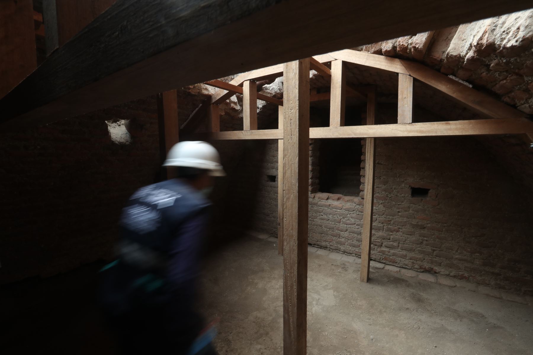 Además, encontró una cripta subterránea en forma de estructura abovedada de ladrillos, que habría funcionado durante casi 300 años. Foto: ANDINA/Carla Patiño