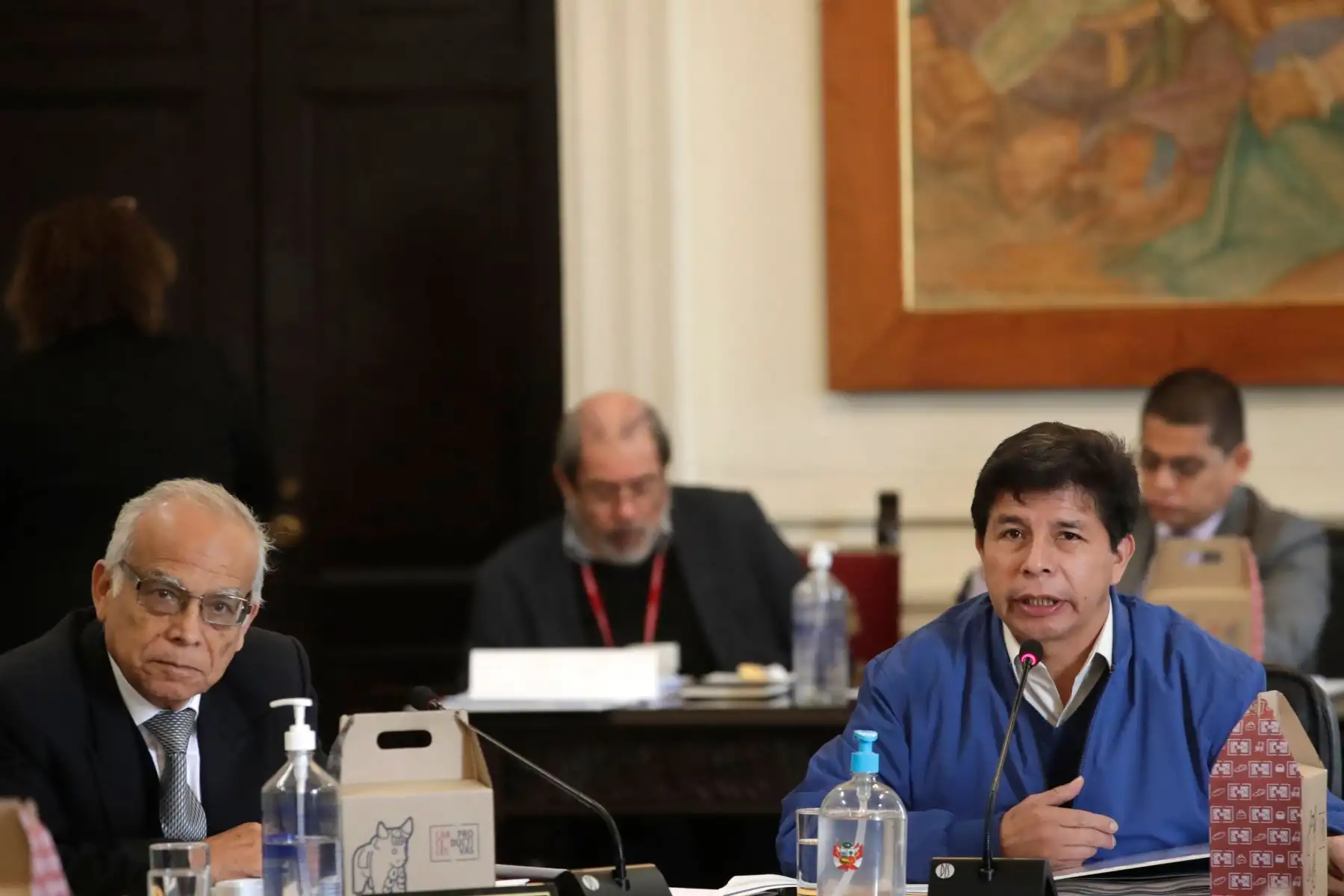 Sesión del Consejo de Ministros, el presidente Pedro Castillo y los titulares de los sectores del Ejecutivo evalúan medidas para fortalecer la fiscalización laboral de Sunafil, así como prorrogar el Estado de Emergencia en algunos distritos y regiones.
 Foto: ANDINA/ Prensa Presidencia