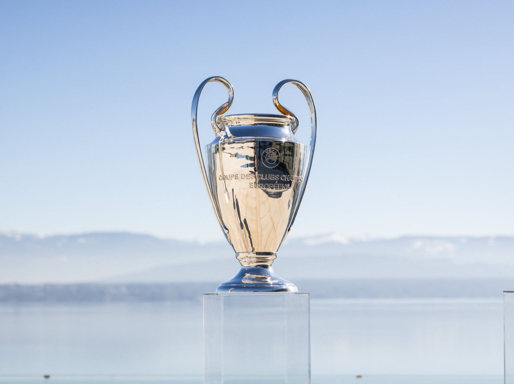 Real Madrid y Liverpool buscará levantar la "Orejona", el título más preciado por los clubes europeos