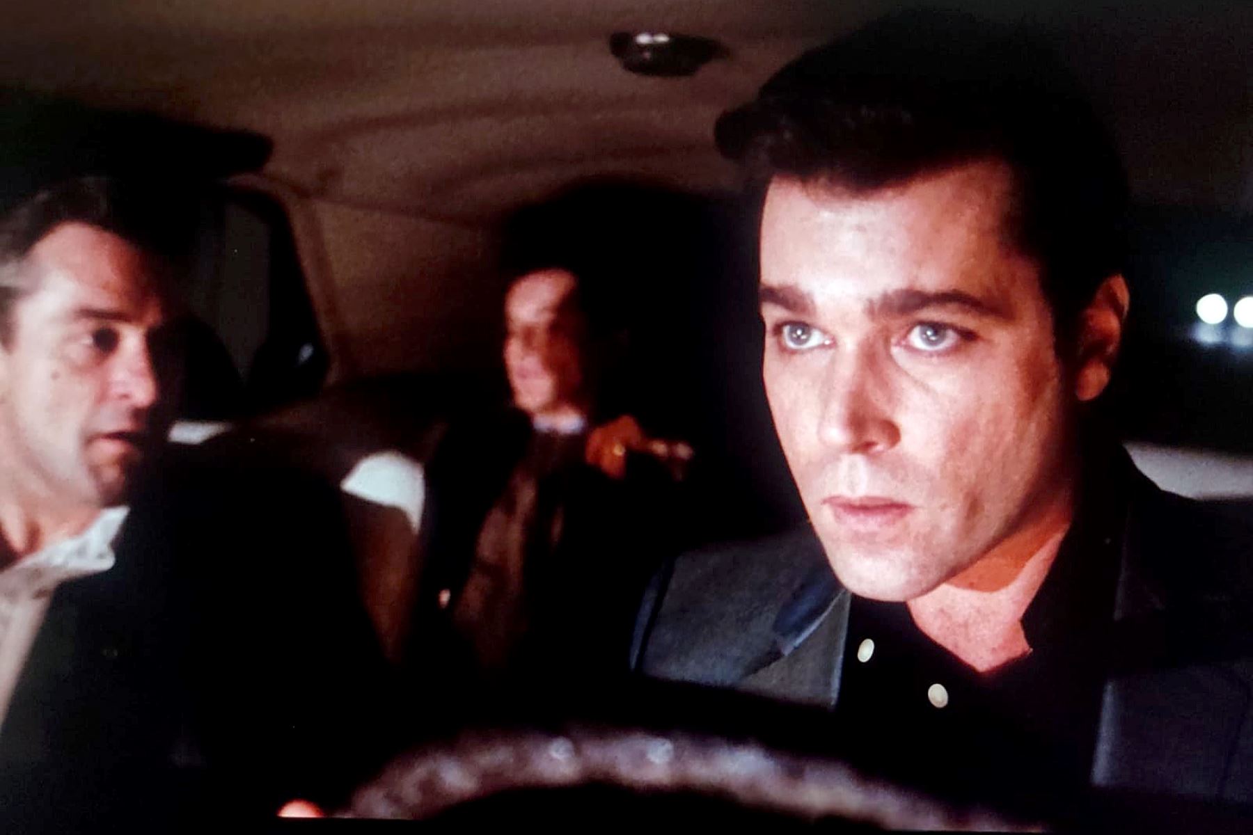 Ray Liotta en el mejor papel de su vida: el gángster Henry Hill en "Buenos Muchachos". Foto: Captura de Pantalla