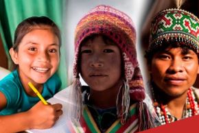 De las 48 lenguas originarias, cuatro se hablan en los Andes, siendo el quechua aquella que es hablada en gran parte del país, seguida del aimara, y 44 lenguas se hablan en la Amazonía.