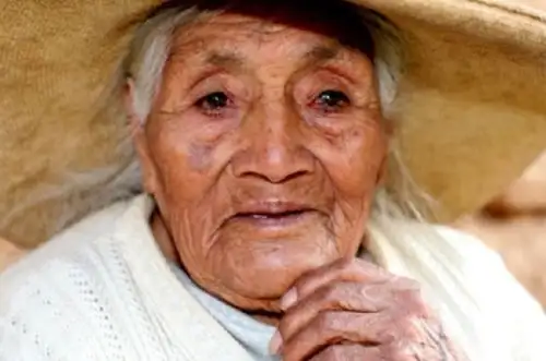 María Marcelina Melon tiene 12 hijos, 33 nietos y 8 bisnietos, y es usuaria del programa Pensión 65 del Ministerio de Desarrollo e Inclusión Social.