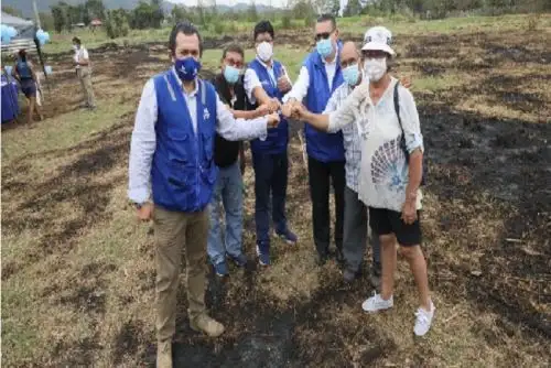 La máxima autoridad del Seguro Social estuvo el viernes en Yurimaguas, región Loreto, donde inspeccionó el hospital que EsSalud tiene en esta ciudad y visitó el terreno donde se tiene previsto la construcción de un hospital Bicentenario.