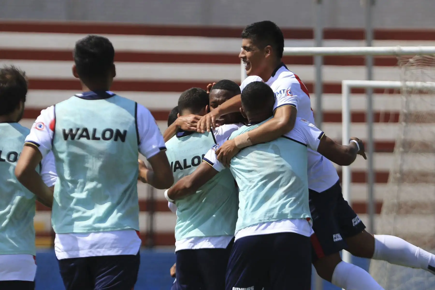 Deportivo Municipal derrotó 2 a 0 al AD Cantolao en un partido por la  fecha 16 del Torneo Apertura 2022 de la Liga 1 en el Estadio Miguel Grau del Callao. Con goles de Adrián Ascues y Renato Espinoza, los ediles se impusieron ante los chalacos. Foto: Liga 1
