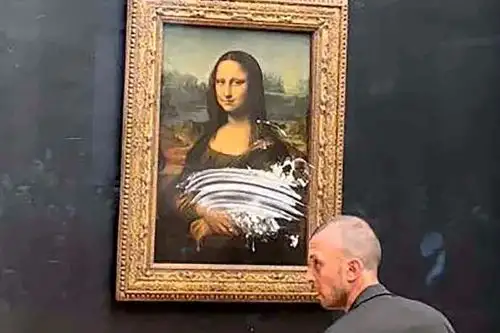 El museo del Louvre, al que AFP contactó el domingo por la noche, declinó este lunes realizar cualquier declaración. Foto: Imagen publicada en Bloomberg