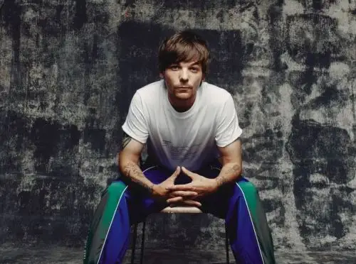 Louis Tomlinson en Lima: Fans acampan y pernoctan fuera del hotel de ex One Direction.
