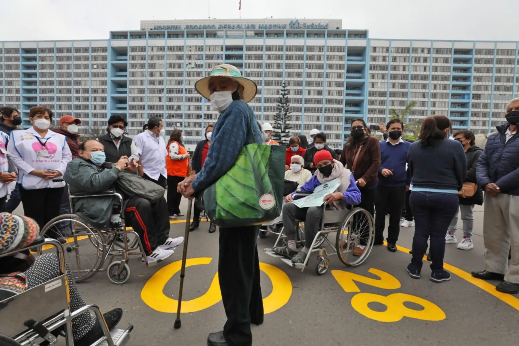 Pacientes y personal médico, participan en el Simulacro Nacional Multipeligro, en todos los hospitales de EsSalud. Foto: ANDINA/ EsSalud