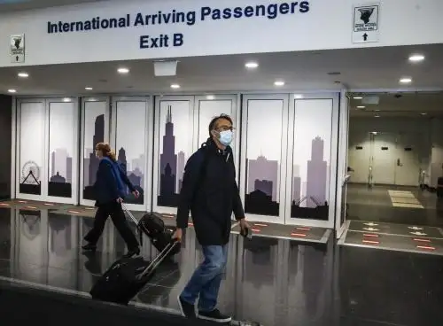 Canadá seguirá exigiendo la vacunación a los viajeros internacionales.