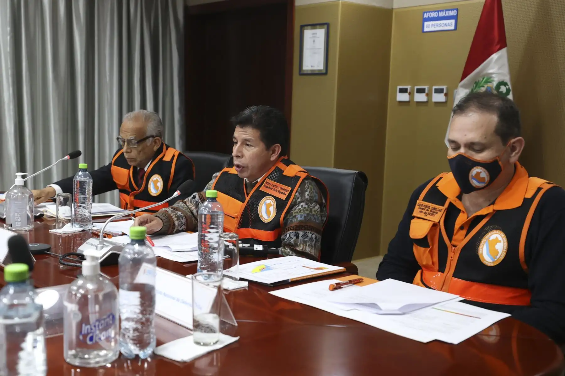 El presidente de la República, Pedro Castillo, junto a ministros de Estado, participa de la Sesión del Consejo Nacional de Gestión del Riesgo de Desastres – CONAGERD, en el Centro de Operaciones de Emergencia Nacional (COEN), donde se hizo un balance de las acciones desarrolladas por cada sector del Estado durante el ejercicio.
Foto: ANDINA/Presidencia Perú