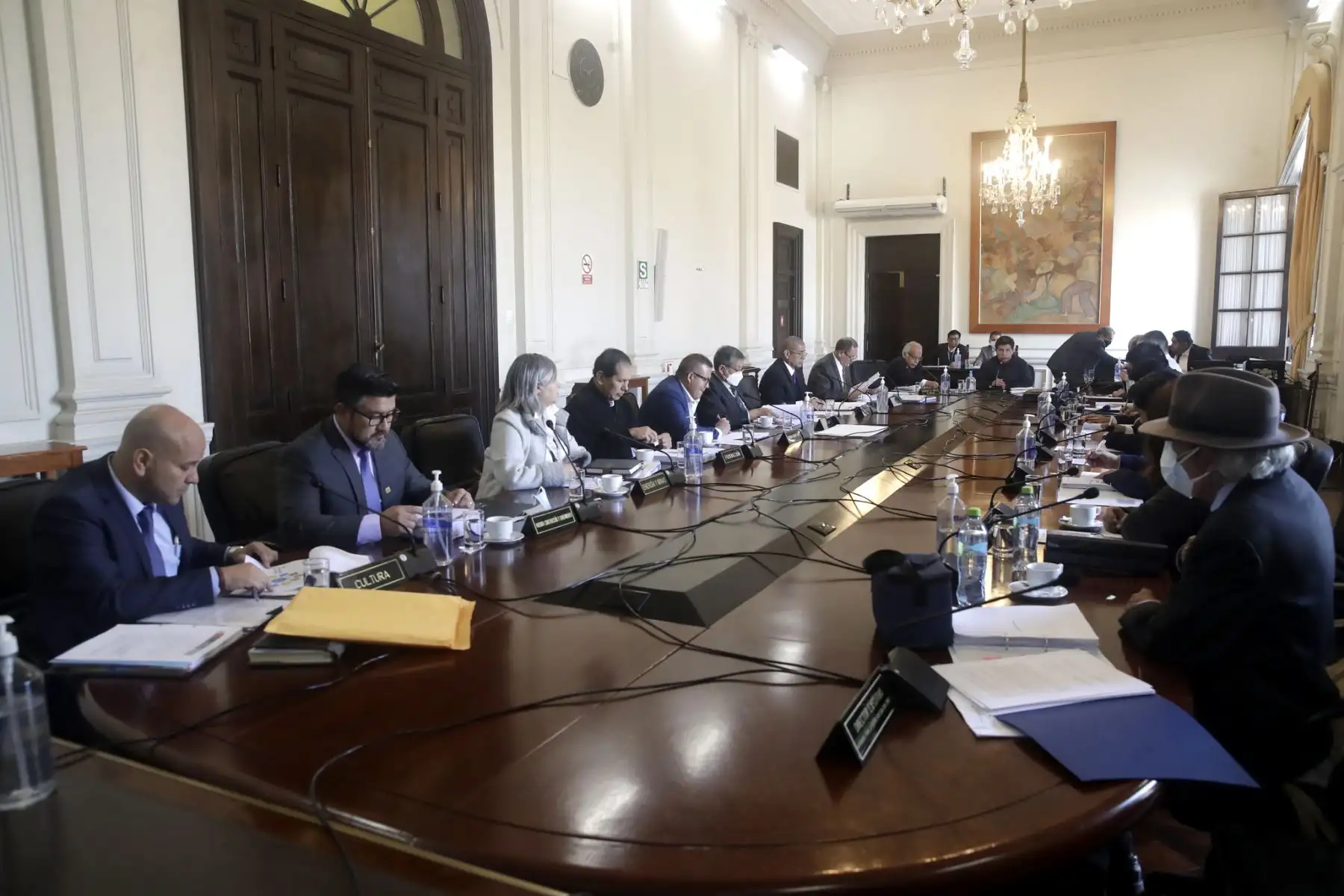 El presidente Pedro Castillo lidera una nueva sesión del Consejo de Ministros en la sede de Palacio de Gobierno. Foto: ANDINA/ Prensa Presidencia