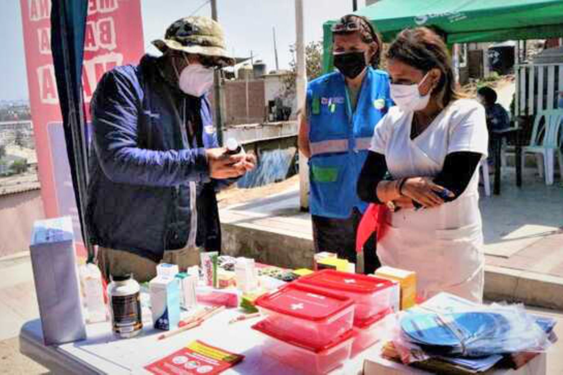 Personal de la Digemid realizó campaña de salud en el asentamiento humano Diente de Oro en Surco. Foto: ANDINA/Difusión