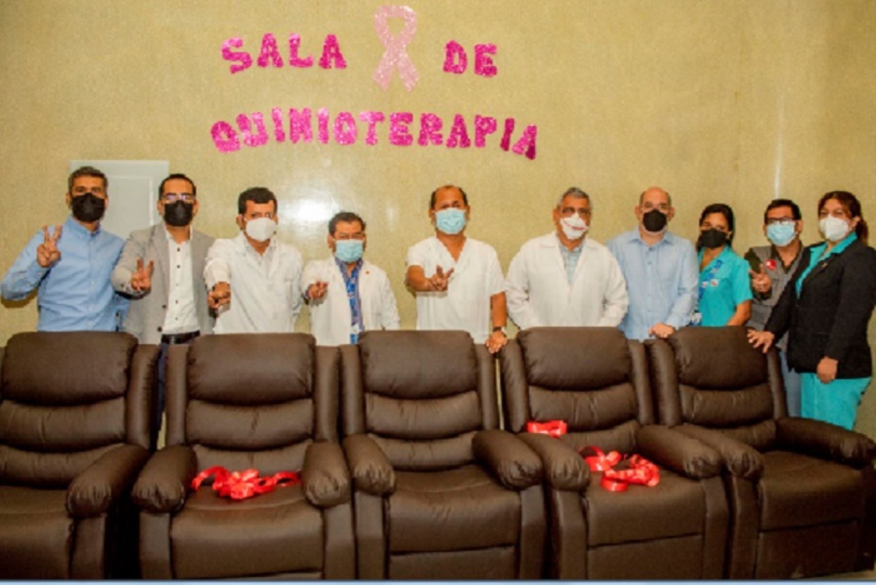 Cáncer de mama: donan sillones de quimioterapia a Hospital Santa Rosa de Piura