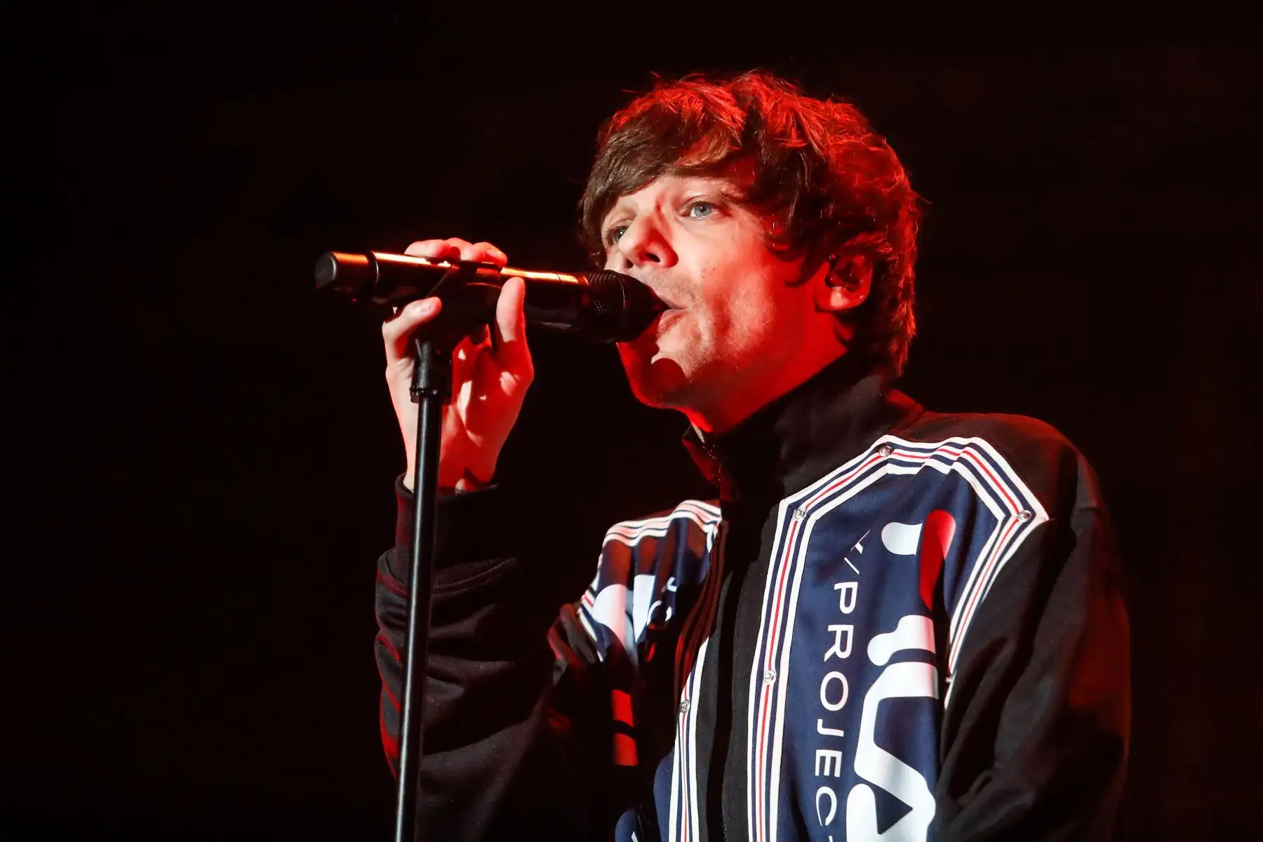 Así se vivió el concierto de la estrella británica Louis Tomlinson, exintegrante de One Direction, en el Arena Perú del Jockey. El ídolo juvenil realiza su primera gira mundial para presentar su álbum debut como solista "WALLS". Foto: ANDINA/Renato Pajuelo