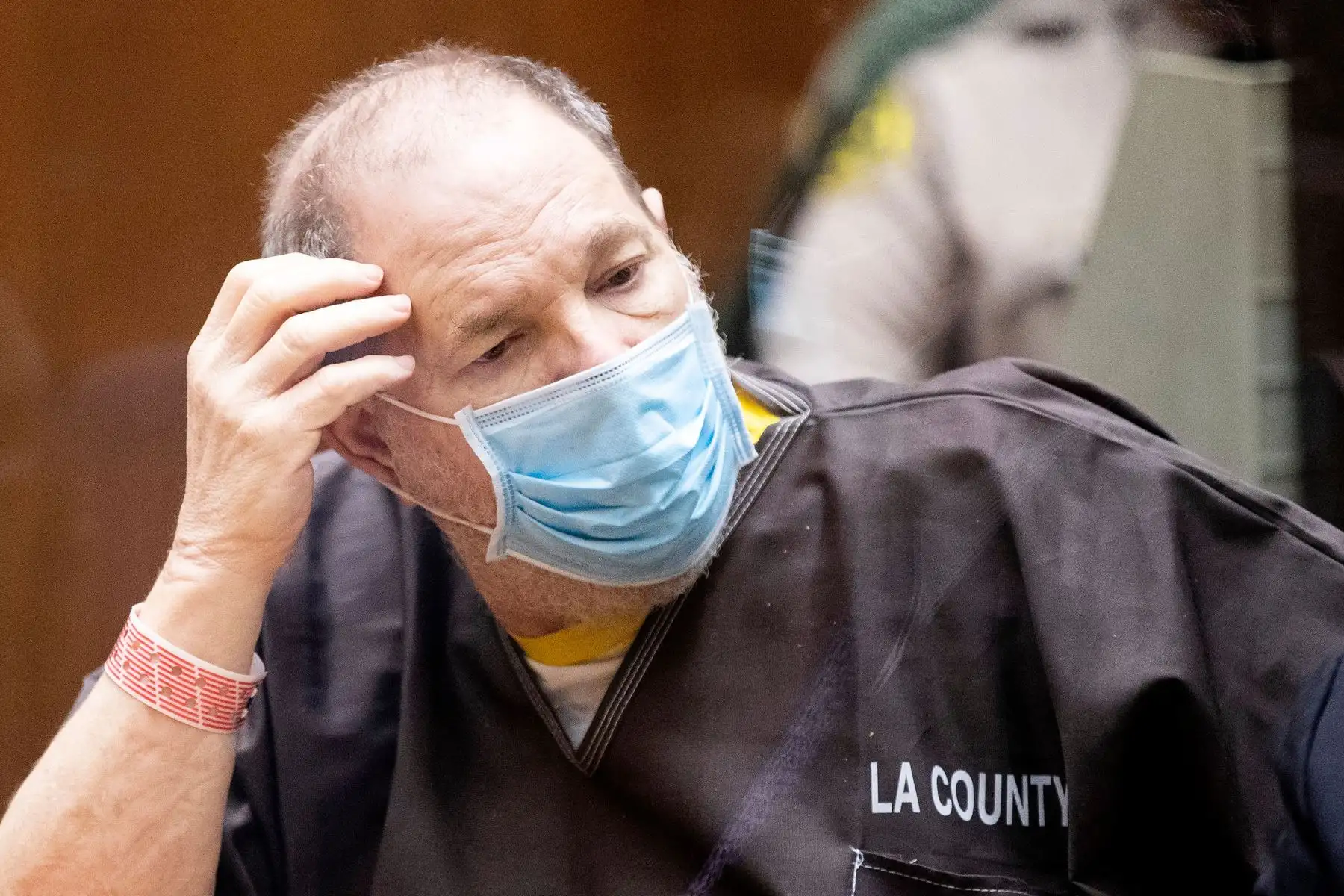 Weinstein está acusado de agresión sexual cinco mujeres en Los Ángeles entre 2004 y 2013, cuando la ex actriz Lauren Young alega que el productor de "Pulp Fiction" la atacó en un hotel de Beverly Hills. Foto: AFP