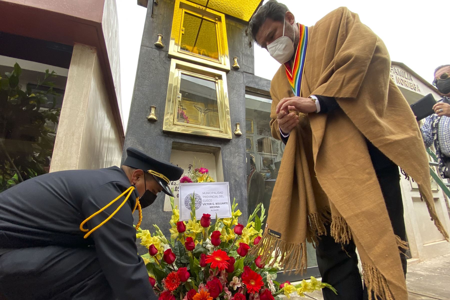 La Emufec rindió homenaje a intelectuales que forjaron el mes jubilar del Cusco. Foto: ANDINA/Cortesía Percy Hurtado