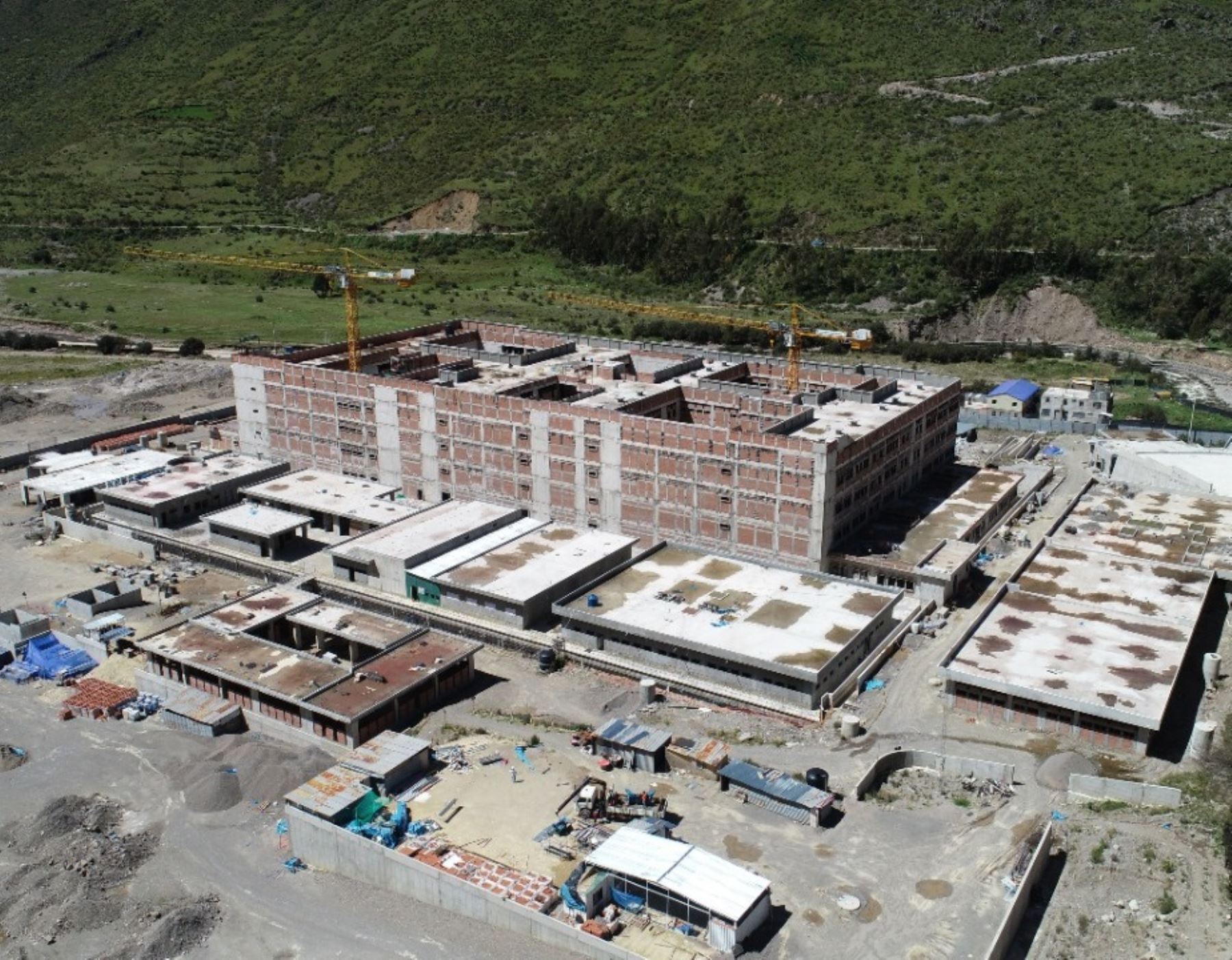 Constructora contratará más trabajadores para acelerar las obras en el nuevo hospital Zacarías Correa de Huancavelica, anunció el Pronis. Foto: ANDINA/difusión.