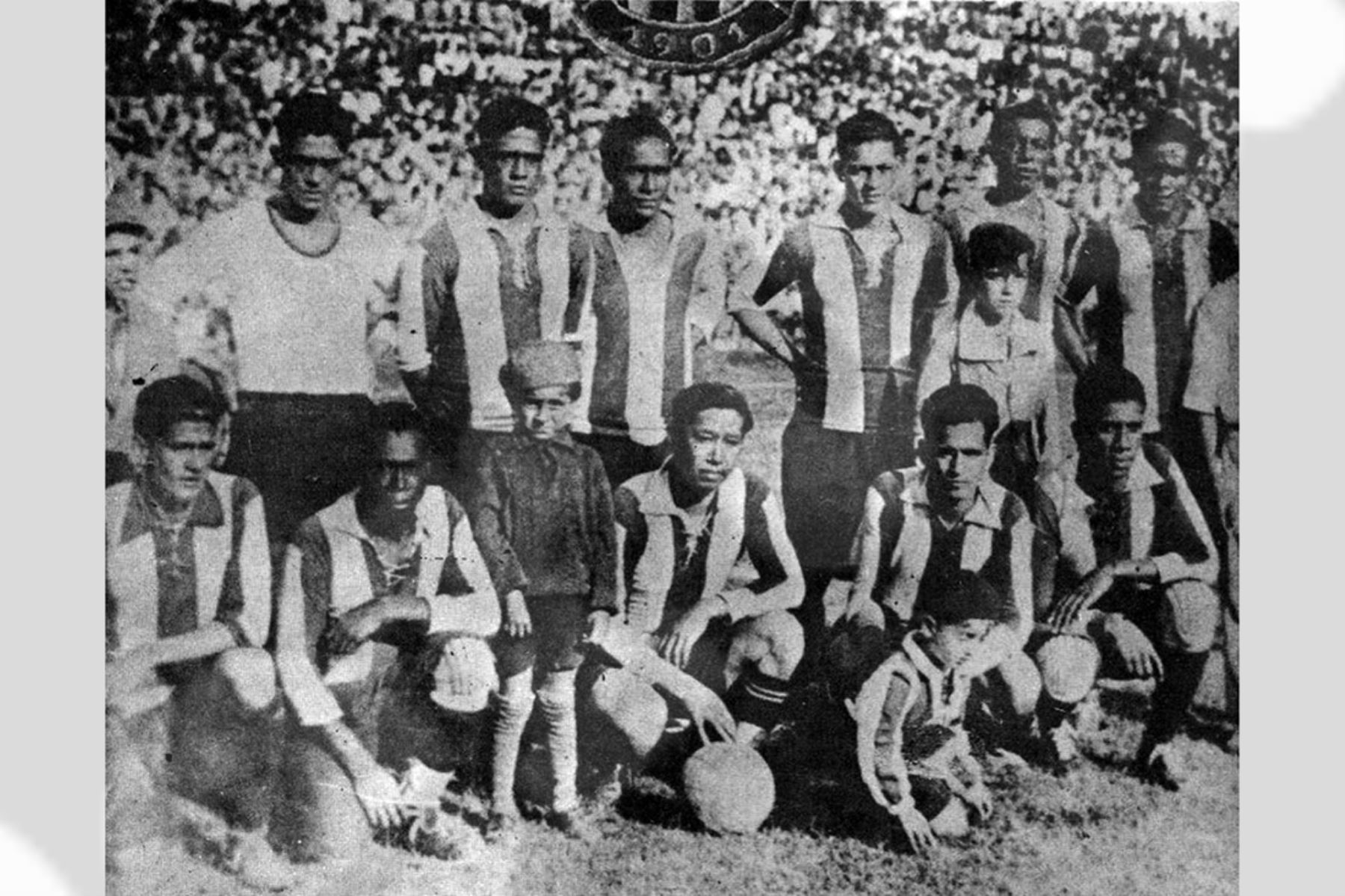 Lima - 1926 / Formación de Alianza Lima con Alejandro "Manguera" Villanueva. Foto: Internet