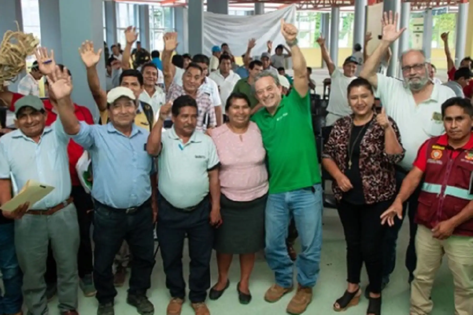 El titular de Devida puso en agenda la implementación del Pacto Social Ciudadano como una iniciativa de diálogo permanente entre el Estado y la ciudadanía, con el propósito de reducir los cultivos de hoja de coca de manera voluntaria, gradual y consensuada.