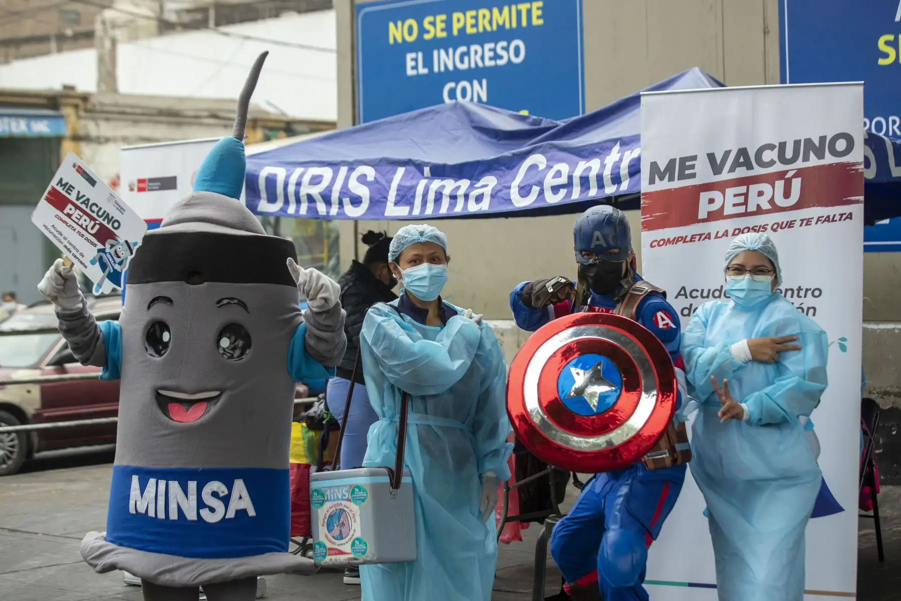 Ministerio de Salud realizó campaña de vacunación contra la COVID-19 y otras enfermedades en la Estación Gamarra de la Línea 1 Metro del Lima. Foto: ANDINA/Carla Patiño