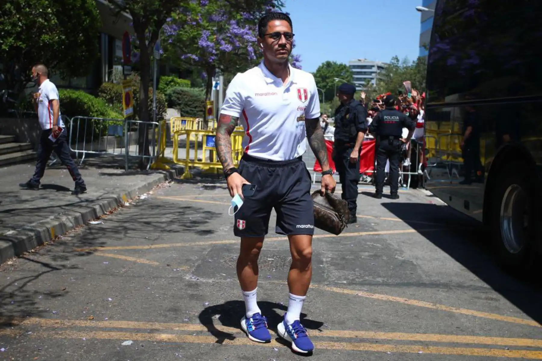 La selección peruana se encuentra rumbo al RCDE Stadium de Barcelona con miras al partido  amistoso que jugará ante Nueva Zelanda. 
Foto: Selección Peruana