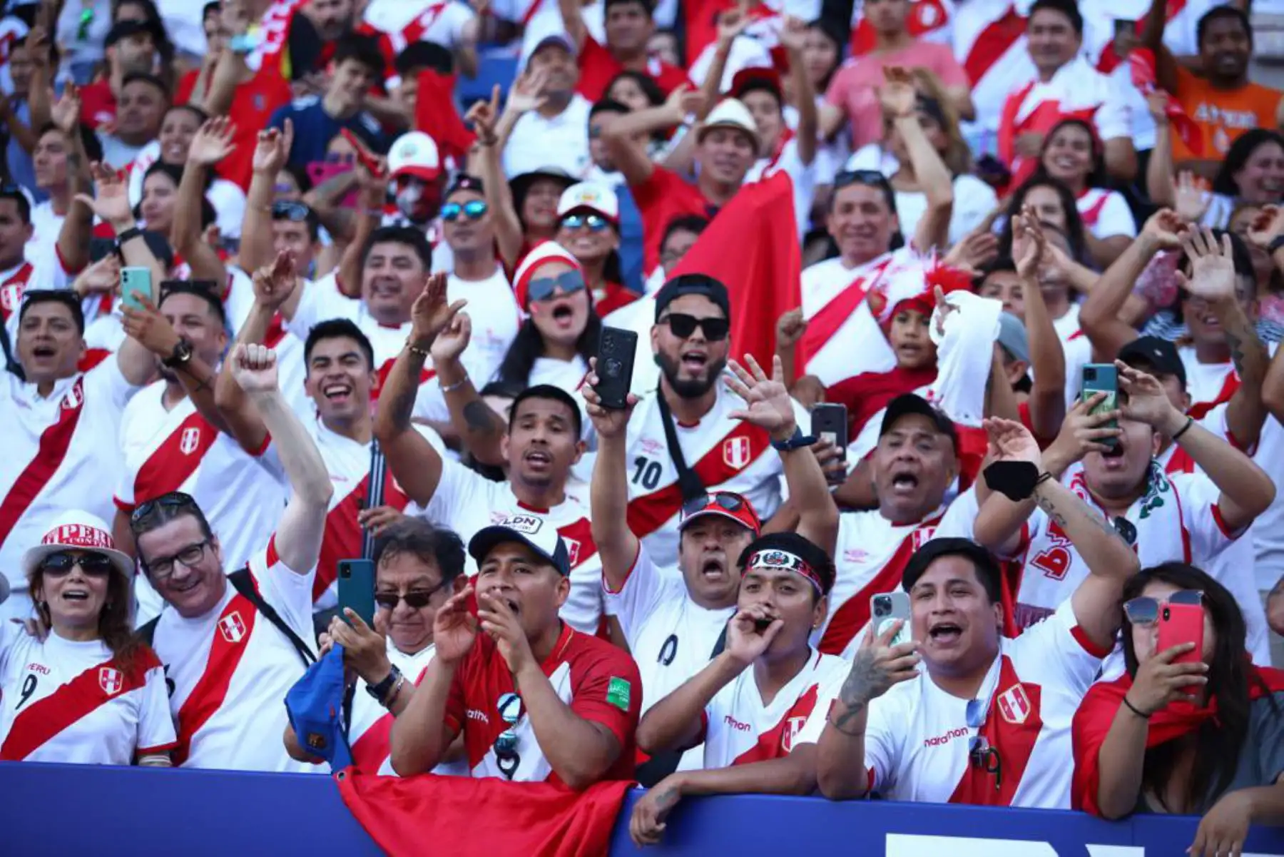 Imágenes previas de la selección peruana  que se enfrenta en partido amistoso ante Nueva Zelanda en el RCDE Stadium de Barcelona.
Foto: Selección Peruana