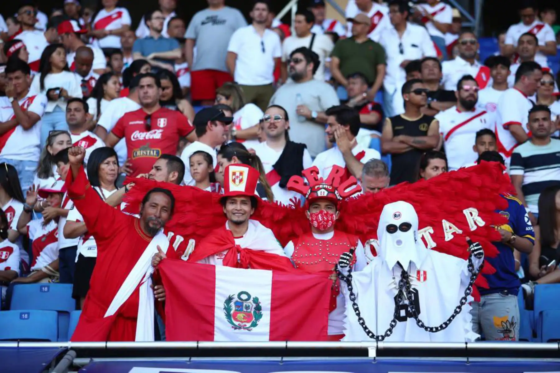 Imágenes previas de la selección peruana  que se enfrenta en partido amistoso ante Nueva Zelanda en el RCDE Stadium de Barcelona.
Foto: Selección Peruana