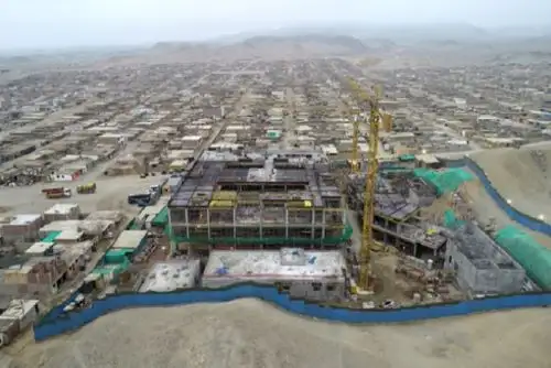 lo devengado en mayo (S/ 34.6 millones) posibilitó la construcción del hospital de Llata en Huánuco; hospitales Espinar y C.S. Machupicchu, ambos en Cusco; rehabilitación del centro de salud en Ica; así como otros proyectos en Áncash, Apurímac, Huancavelica, La Libertad, Lima, Piura y Puno.