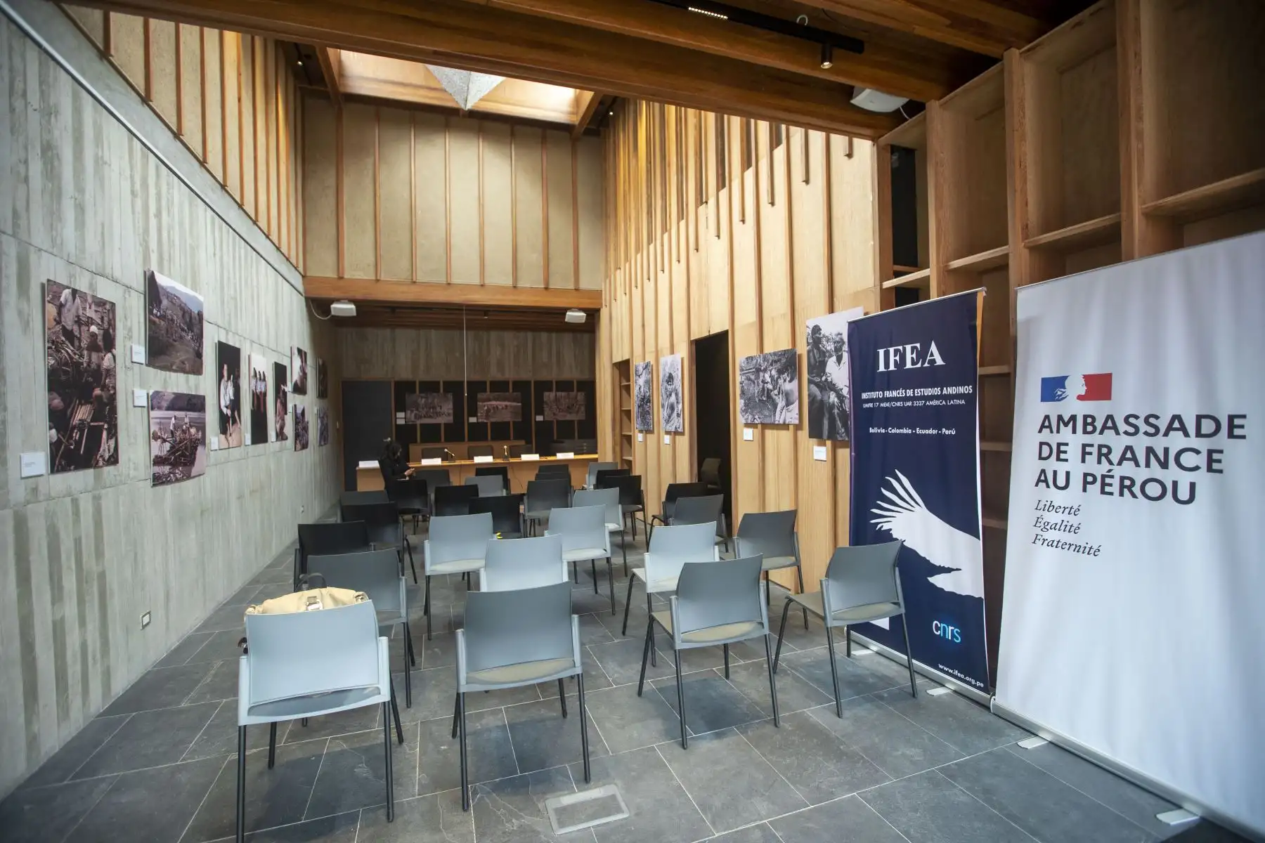 Símbolo de la cooperación científica entre Francia y Perú desde hace 74 años, el Instituto Francés de Estudios Andinos inauguró su nuevo local en Barranco, dónde seguirá acogiendo a investigadores franceses, peruanos y de todas las nacionalidades. Foto: ANDINA/Carla Patiño