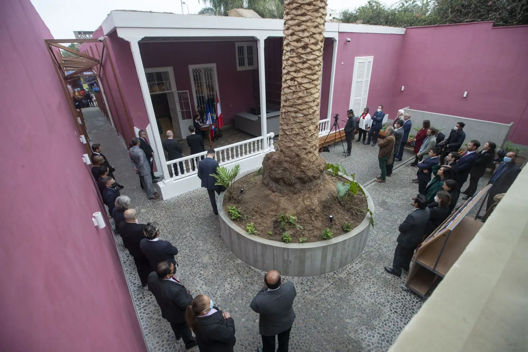 Símbolo de la cooperación científica entre Francia y Perú desde hace 74 años, el Instituto Francés de Estudios Andinos inauguró su nuevo local en Barranco, dónde seguirá acogiendo a investigadores franceses, peruanos y de todas las nacionalidades. Foto: ANDINA/Carla Patiño