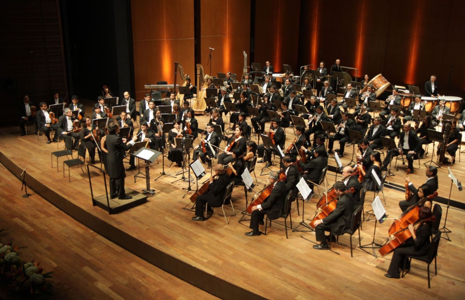 Orquesta Sinfónica Nacional del Perú presenta Valses de Strauss en el Gran Teatro Nacional