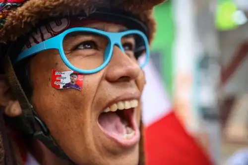 Hinchas peruanos se preparan para el repechaje del lunes 13. Foto: ANDINA/Andrés Valle.
