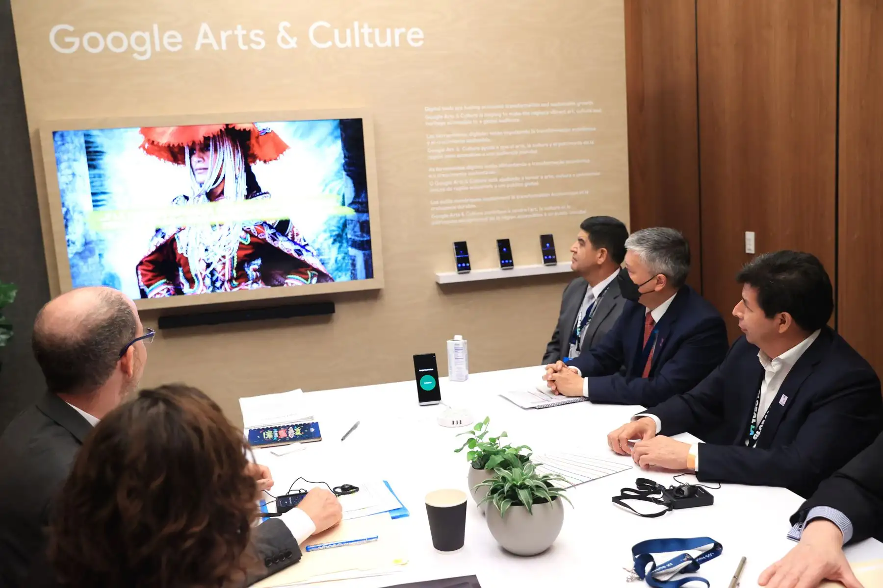 Presidente Pedro Castillo se reúne con representantes de Google en Los Ángeles, Estados Unidos. Foto: ANDINA/ Prensa Presidencia