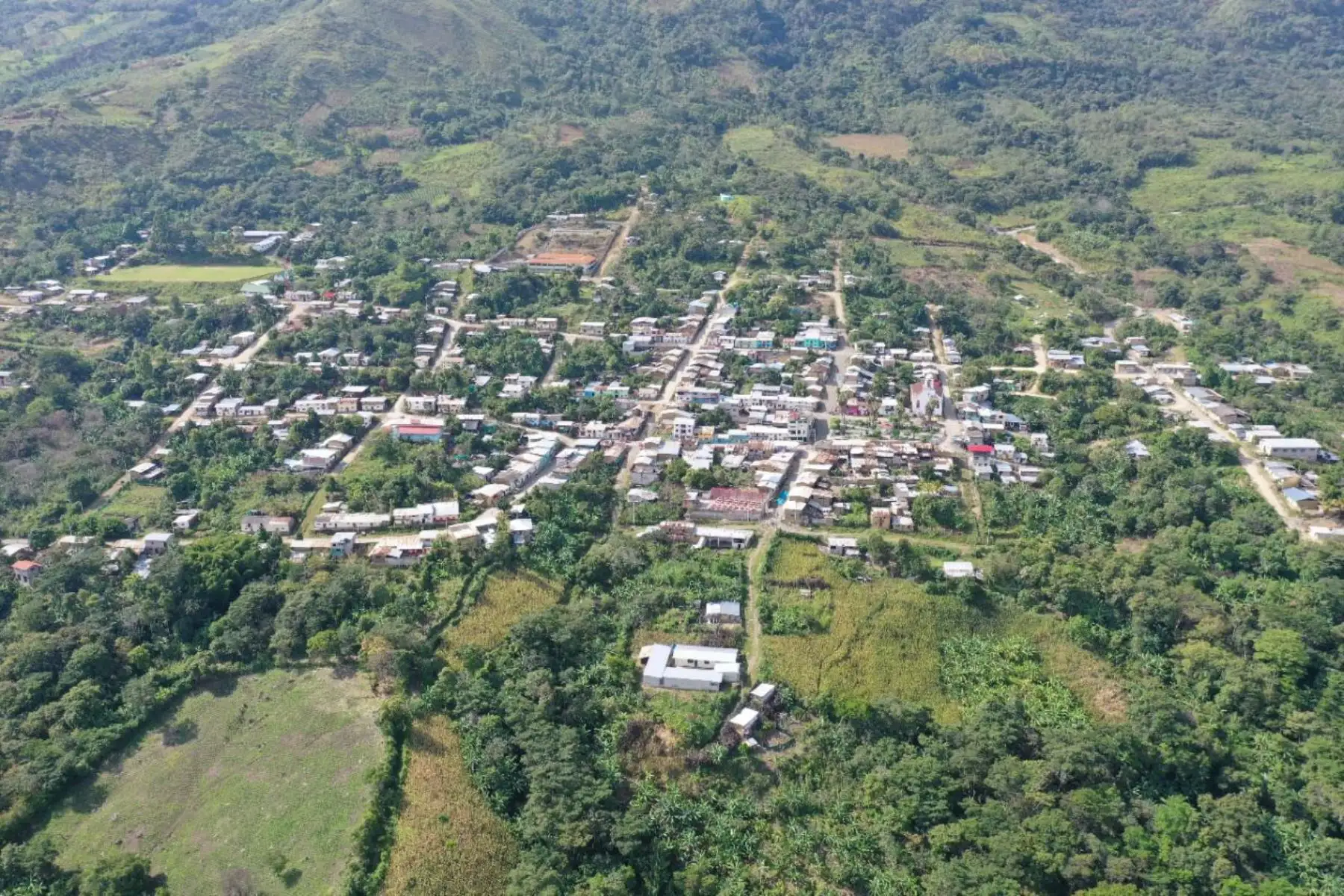 Ingemmet recomienda la reubicación de 30 viviendas afectadas por inundación y de otras situadas muy cerca a zonas de agrietamientos. Foto: Ingemmet